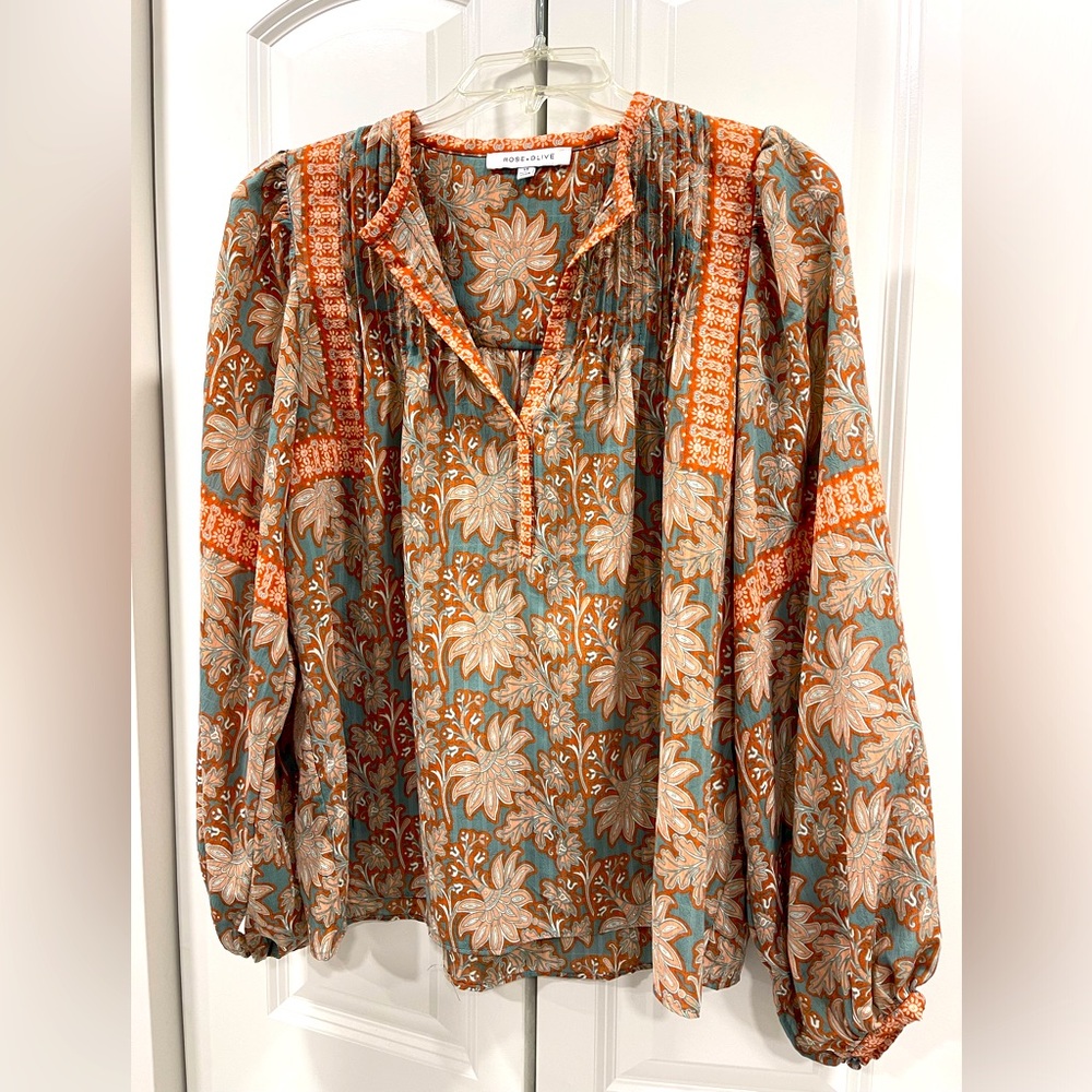 Flowy green and peach printed blouse